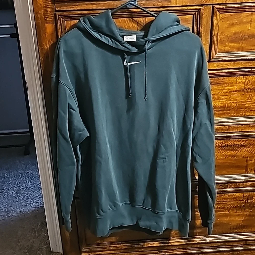 Womens medium dark green and white nike hoodie